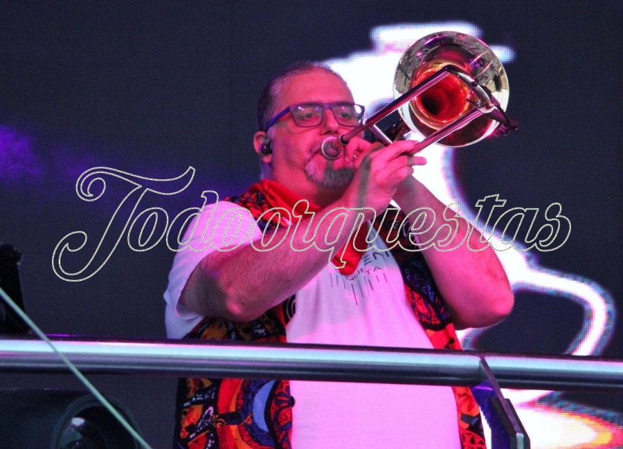 Trombonista se ofrece