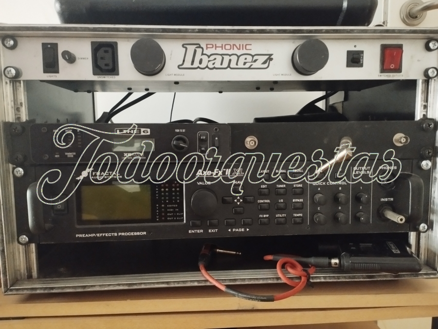 Se vende Fractal AXE ll XL + inalámbricos Relay Líne 6 + Power Phonic + Controlador Midi Fractal + Fly Case