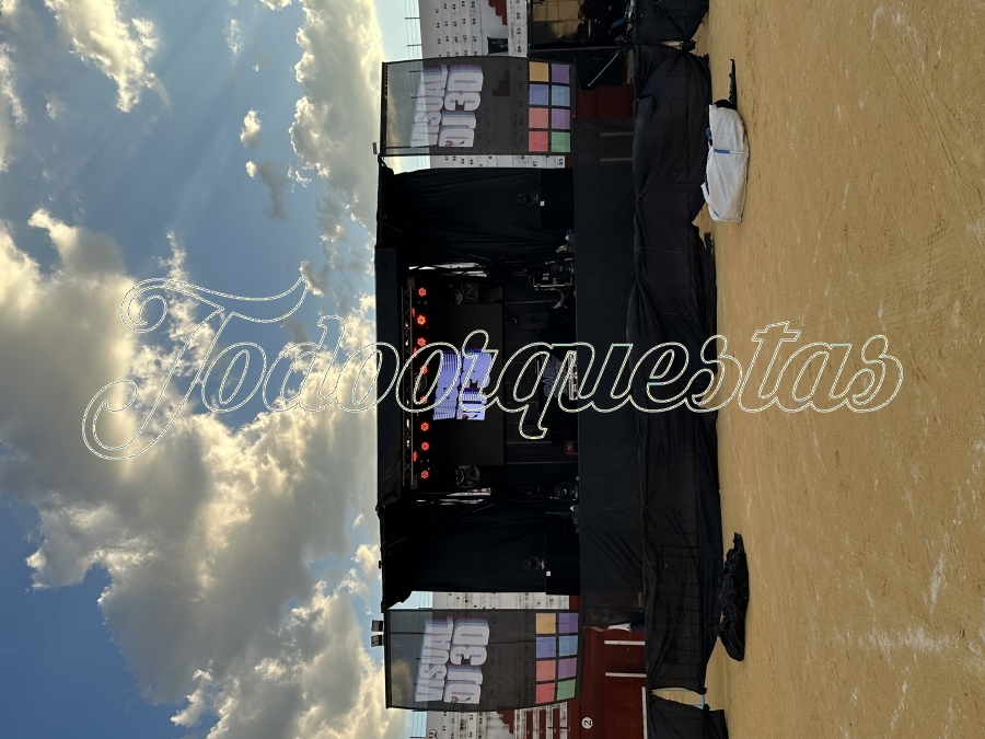 Cambio camión escenario rígido Iveco 8500 kg